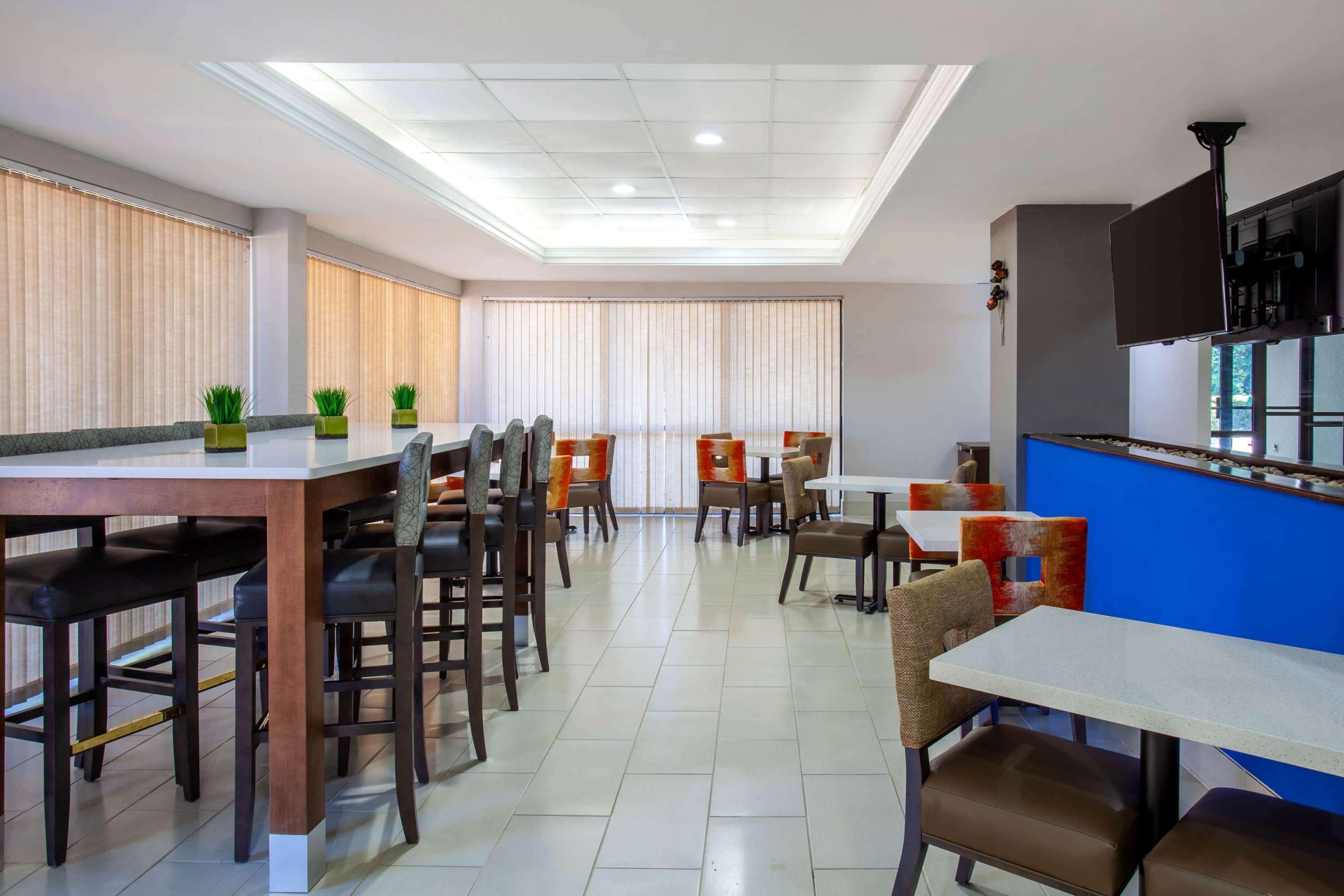 Baymont By Wyndham Mcdonough Hotel Ngoại thất bức ảnh