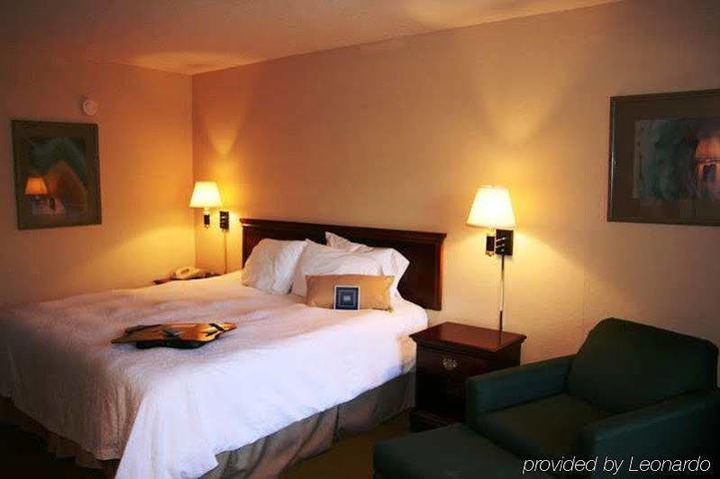 Baymont By Wyndham Mcdonough Hotel Ngoại thất bức ảnh
